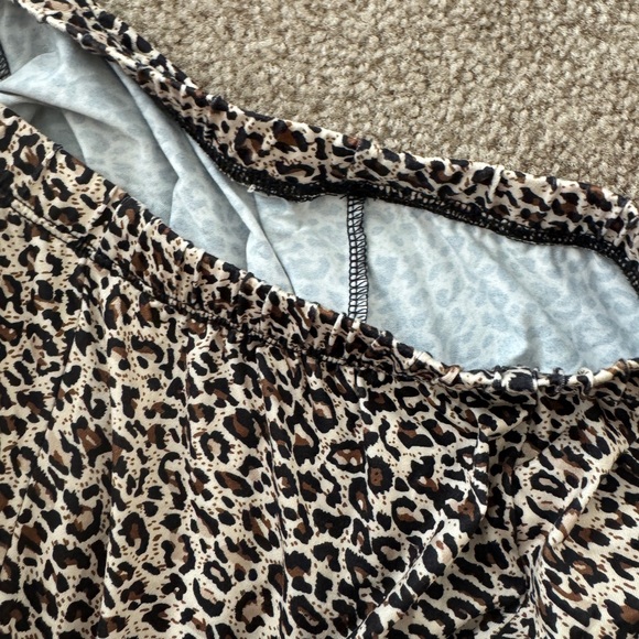 SHEIN Cheetah Flare Pants - Picture 6 of 6